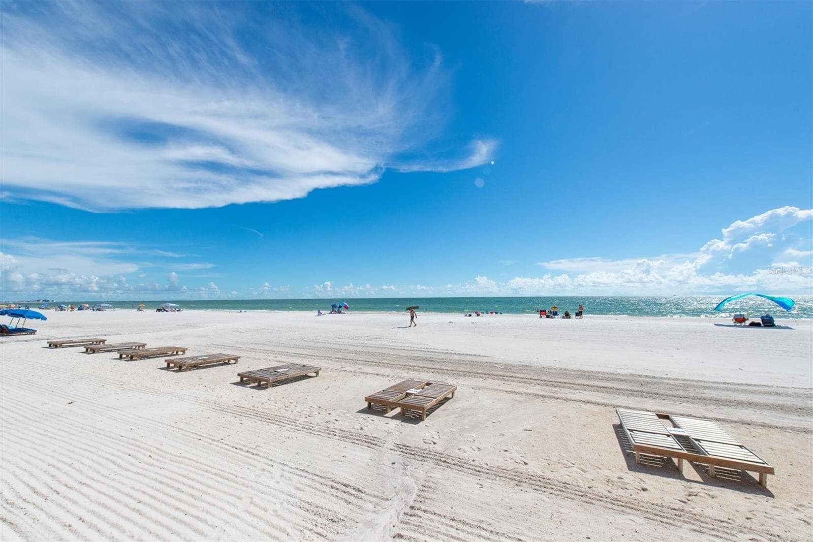 The beach and the Gulf - 14710 GULF BLVD #206, MADEIRA BEACH