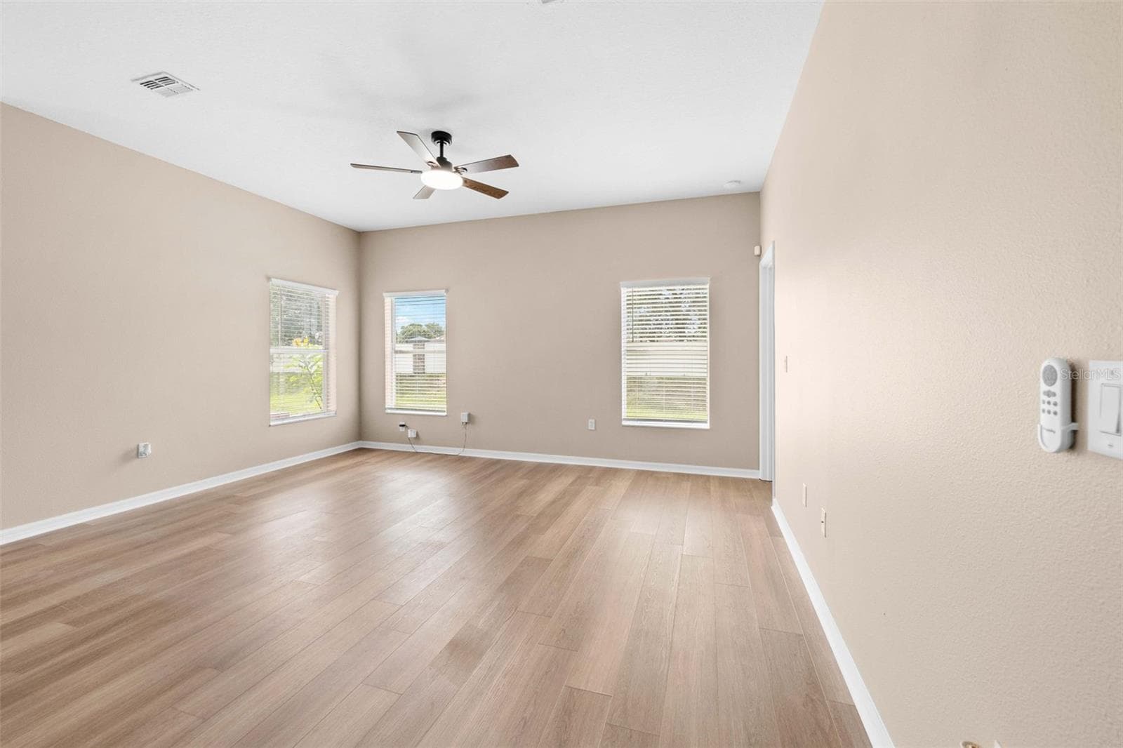 Single Family Residence at 15114 DURANGO CIR, BROOKSVILLE, photo 8 of 46