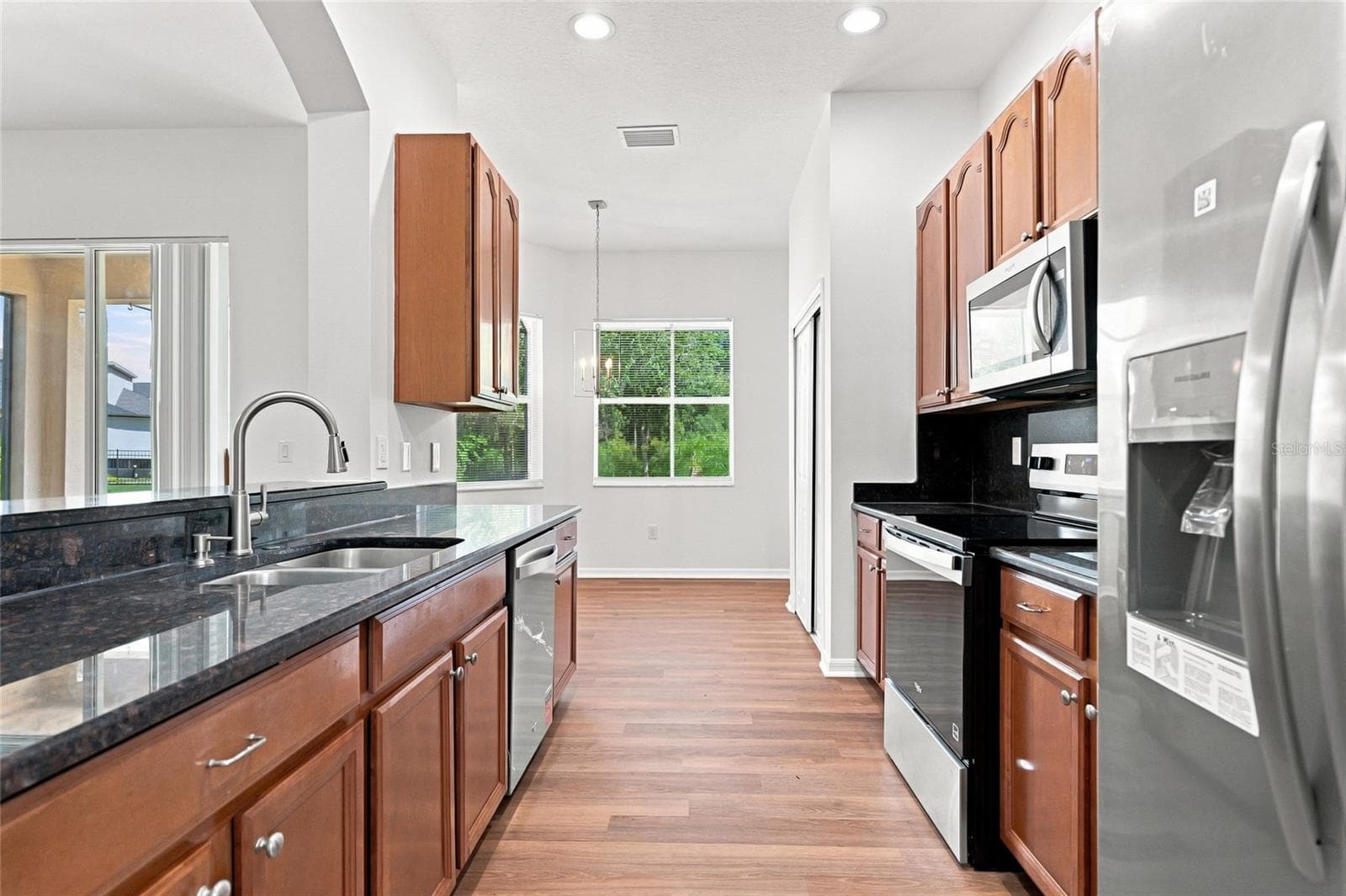 Single Family Residence at 30608 PECAN VALLEY LOOP, WESLEY CHAPEL, photo 12 of 40