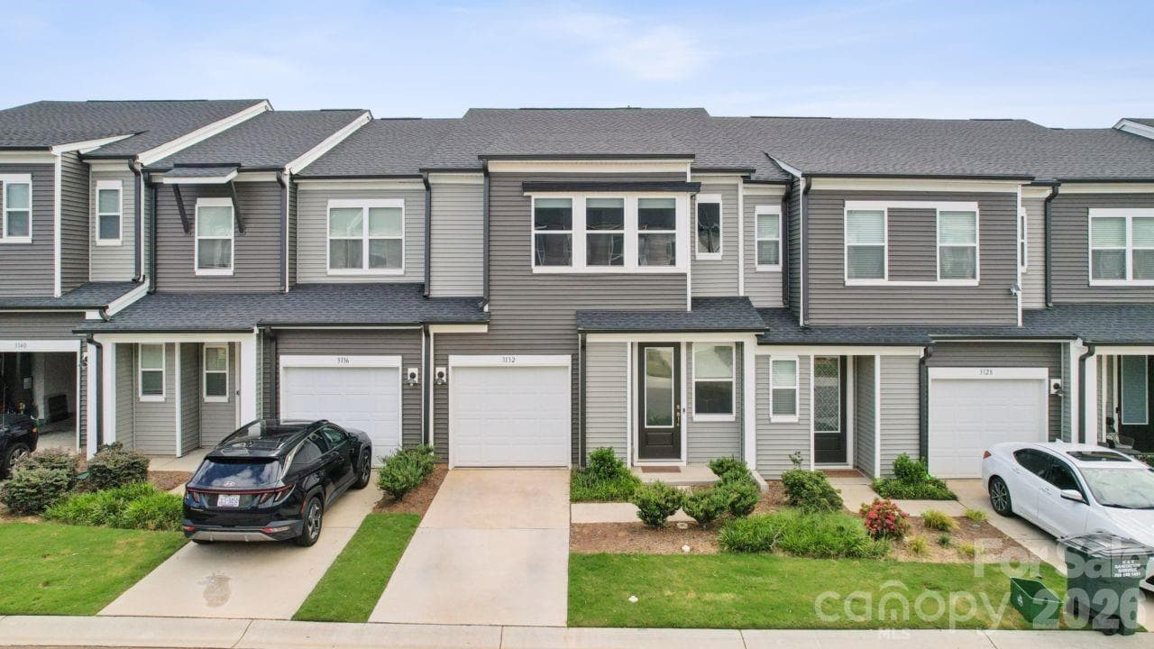3132 Hutton Gardens Lane