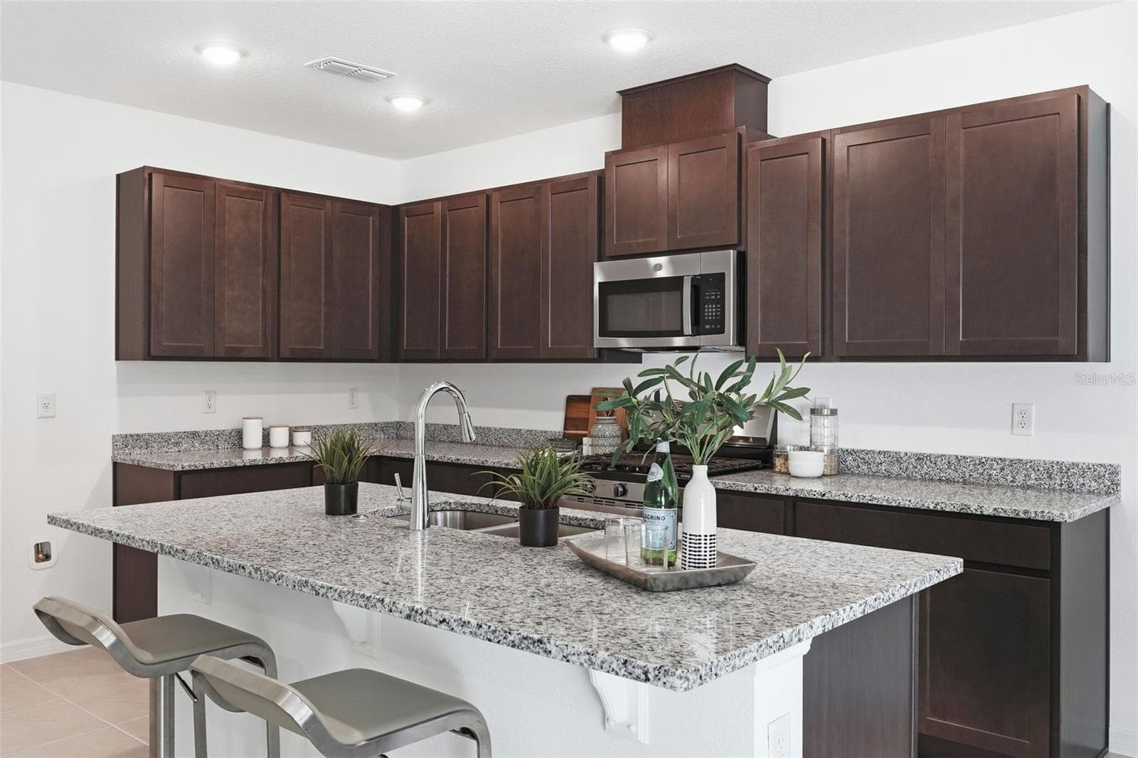 Kitchen - 27468 BLACK KITE AVE, HOWEY IN THE HILLS