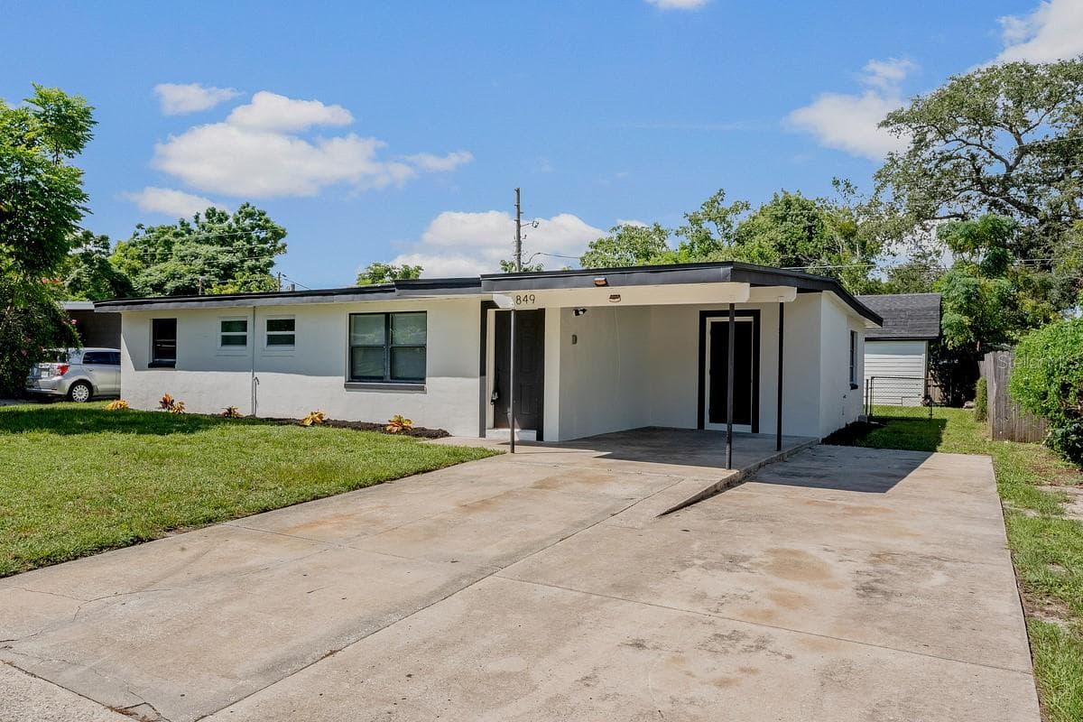 849 LOGAN DR