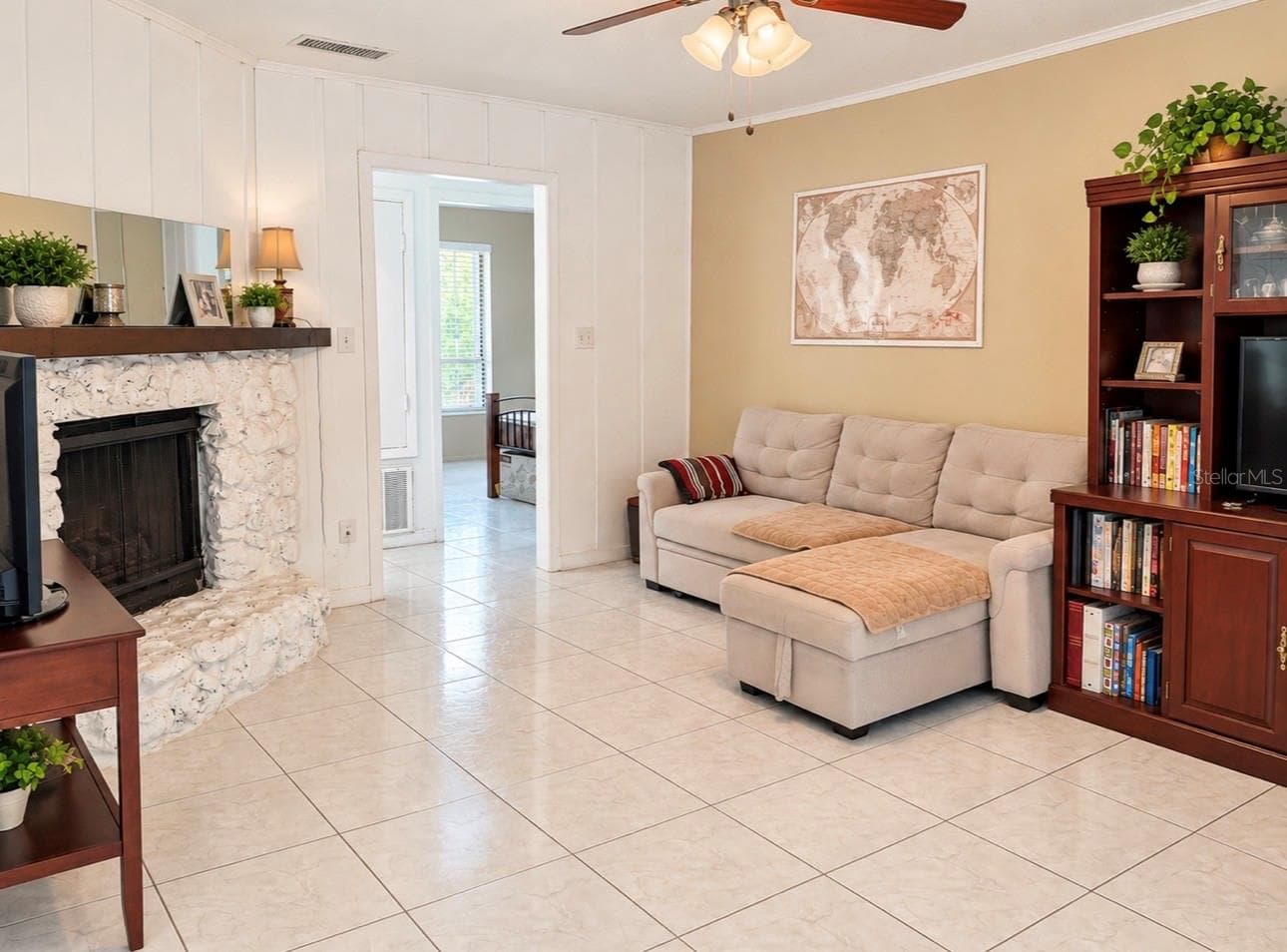 Single Family Residence at 529 SAN SEBASTIAN PRADO, ALTAMONTE SPRINGS, photo 9 of 48