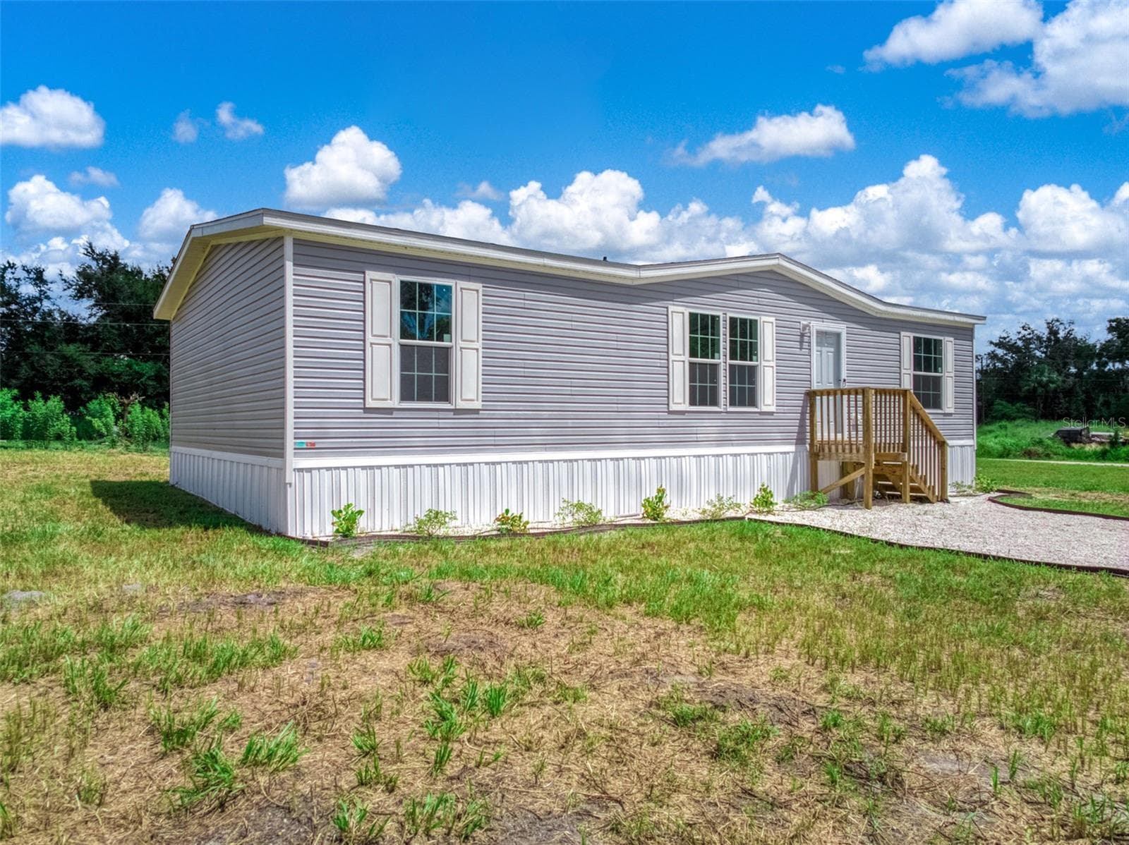 Manufactured Home at 762 SALLY PL, WAUCHULA, photo 4 of 42