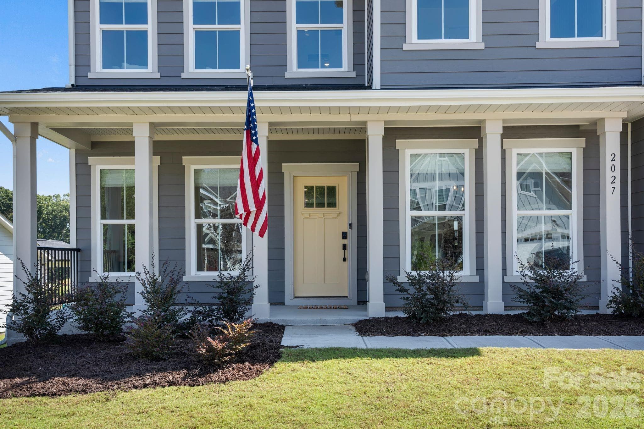 Single Family Residence at 2027 Waxhaw Crossing Drive, Waxhaw, photo 2 of 47