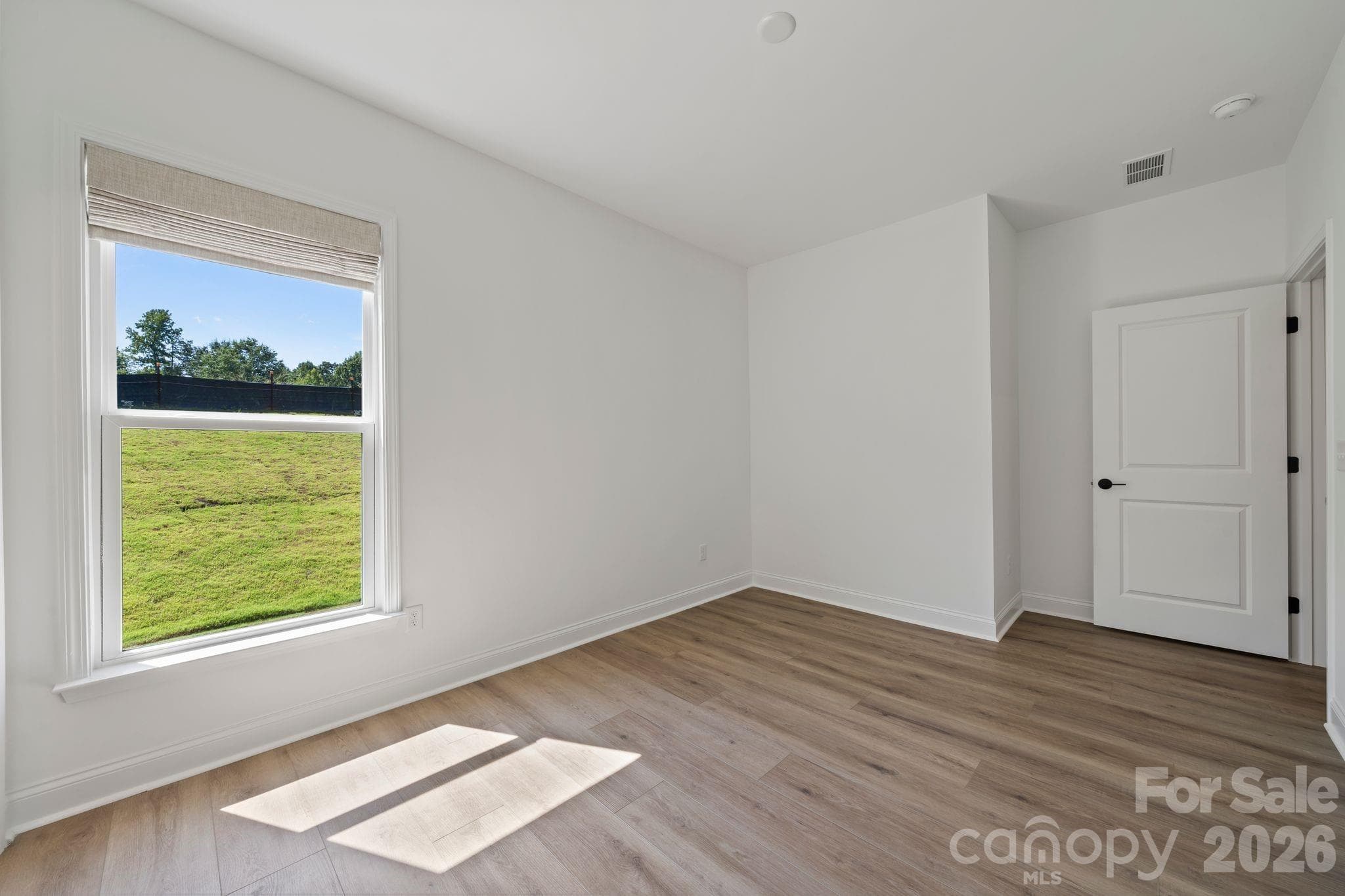 Single Family Residence at 2027 Waxhaw Crossing Drive, Waxhaw, photo 19 of 47