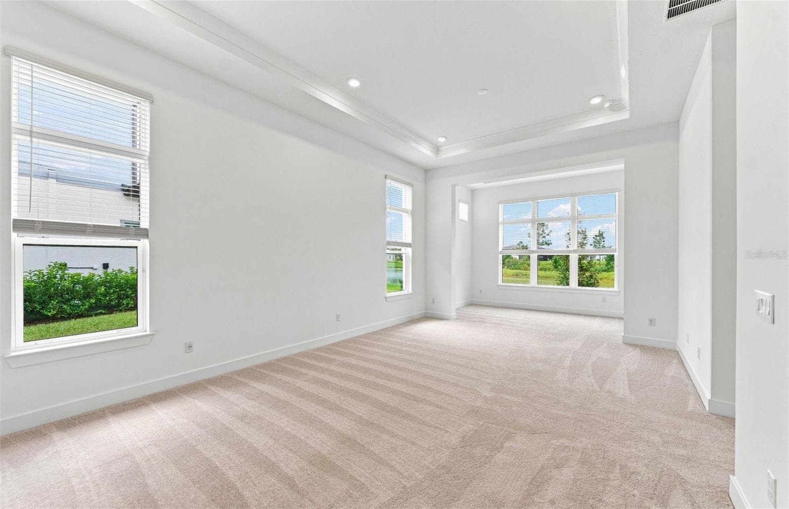 Extended Owners Suite w/Retreat - 35626 COHAGEN TRL, ZEPHYRHILLS