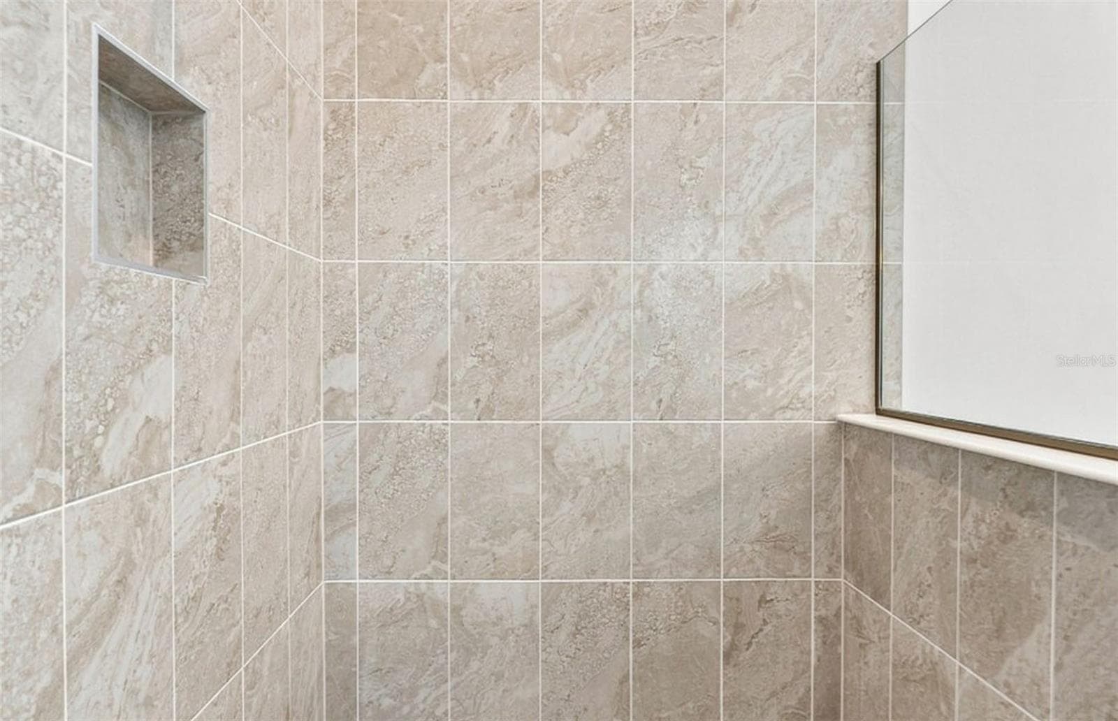 Walkin Shower @ Owner's Bath - 35626 COHAGEN TRL, ZEPHYRHILLS