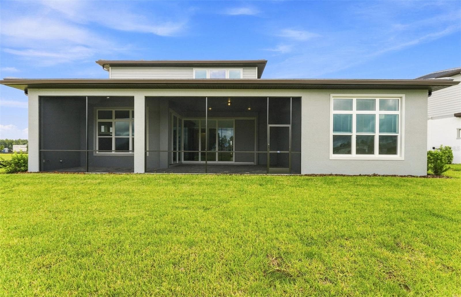 Extended Covered Lanai w/Screen Enclosure - 35626 COHAGEN TRL, ZEPHYRHILLS