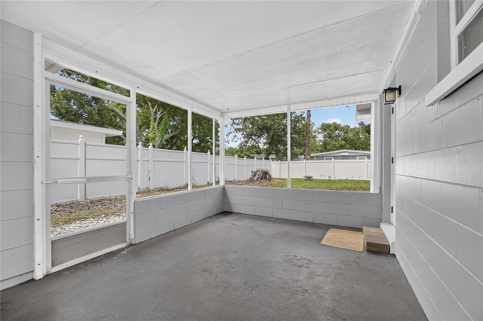 Single Family Residence at 4421 W IOWA AVE, TAMPA, photo 27 of 40