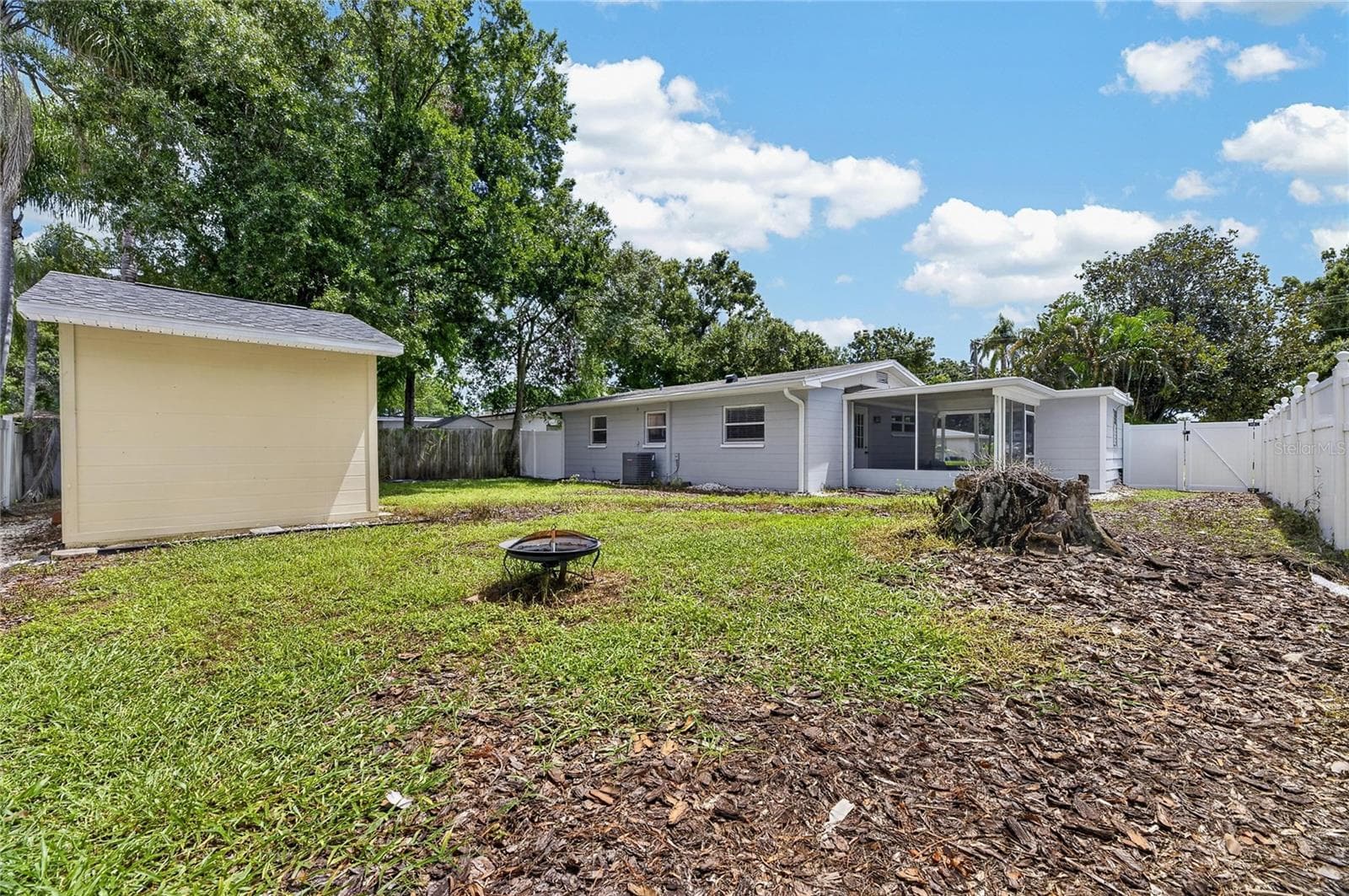 Single Family Residence at 4421 W IOWA AVE, TAMPA, photo 32 of 40