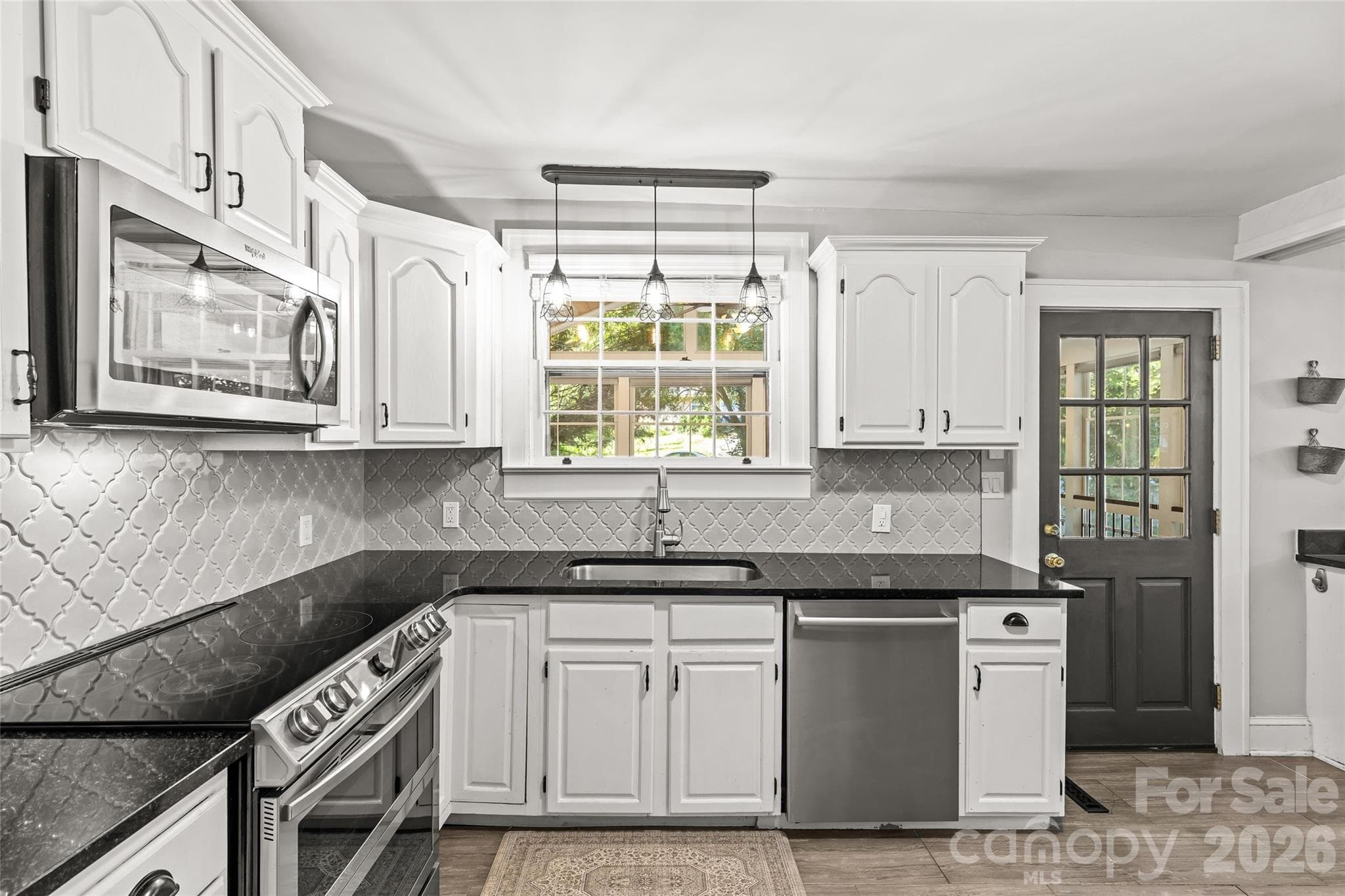 Kitchen - 512 Bascom Street, Charlotte