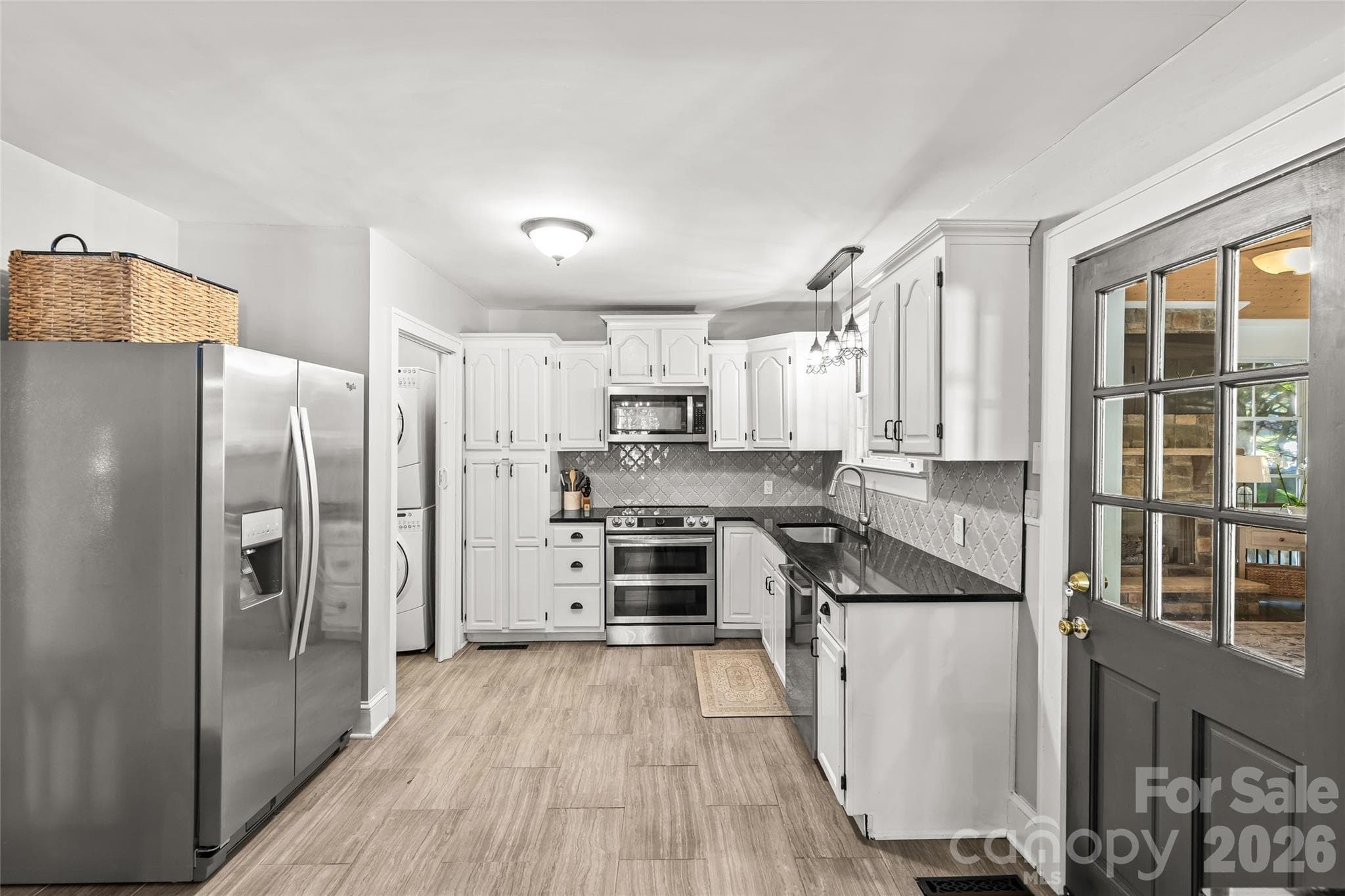 Kitchen - 512 Bascom Street, Charlotte