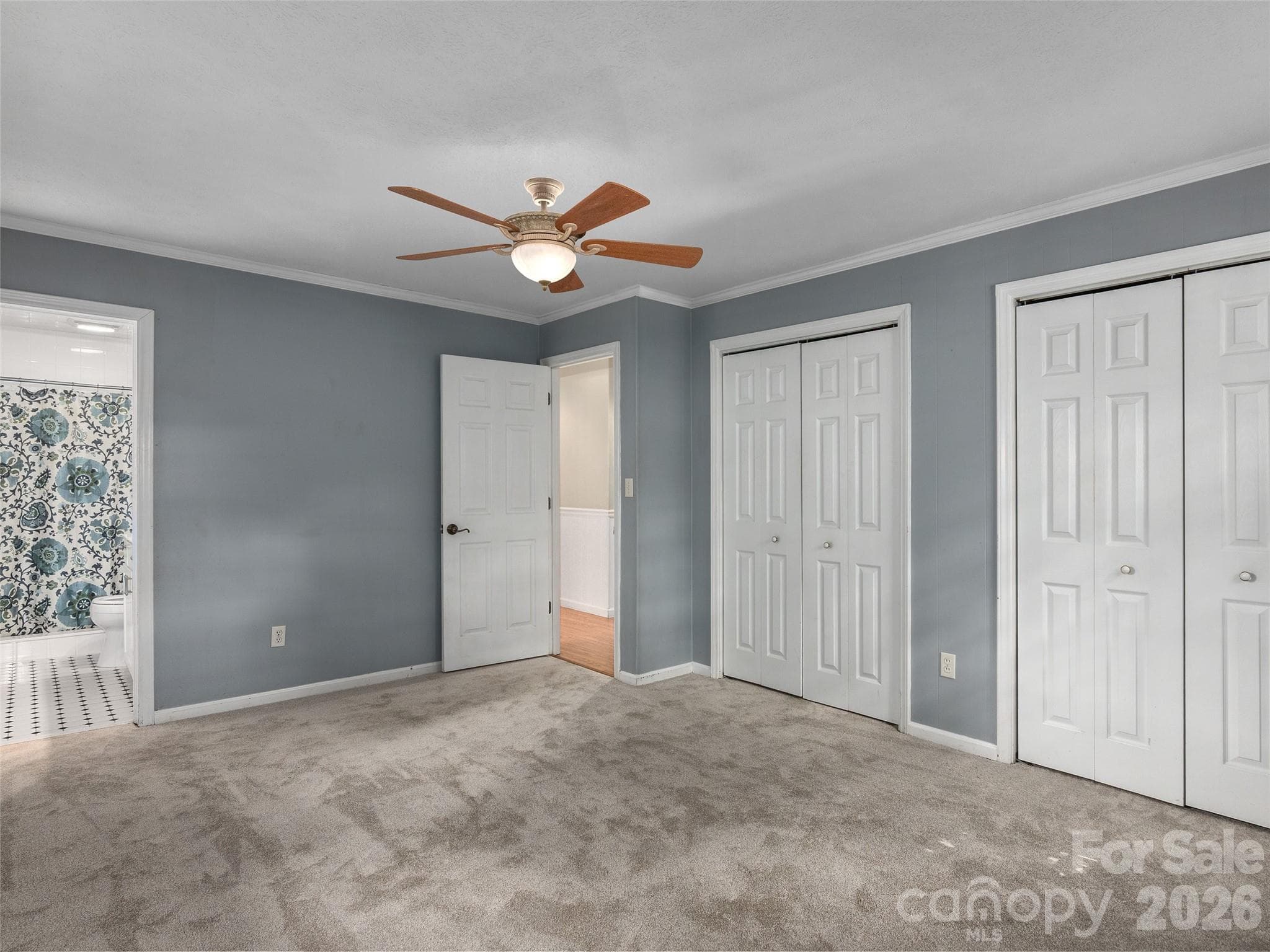 Single Family Residence at 921 Indian Hill Road, Hendersonville, photo 14 of 33