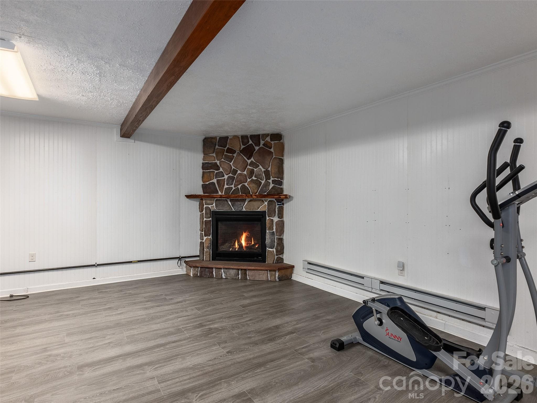 Single Family Residence at 921 Indian Hill Road, Hendersonville, photo 20 of 33