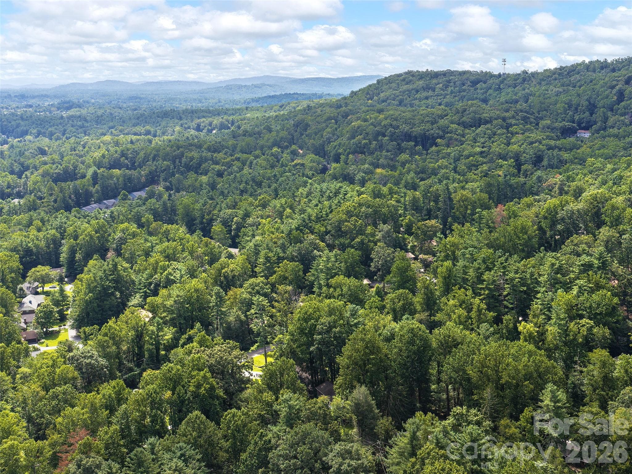 Single Family Residence at 921 Indian Hill Road, Hendersonville, photo 33 of 33