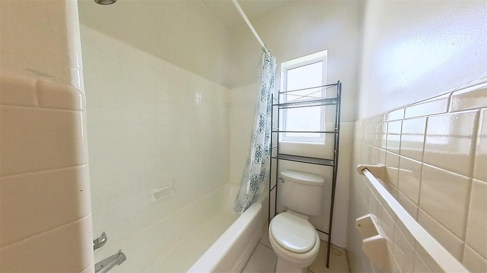 Bath - 120 KAY LN, ALTAMONTE SPRINGS
