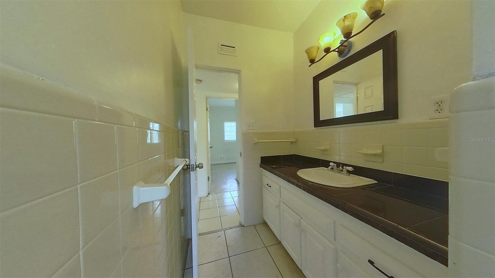 Bath - 120 KAY LN, ALTAMONTE SPRINGS