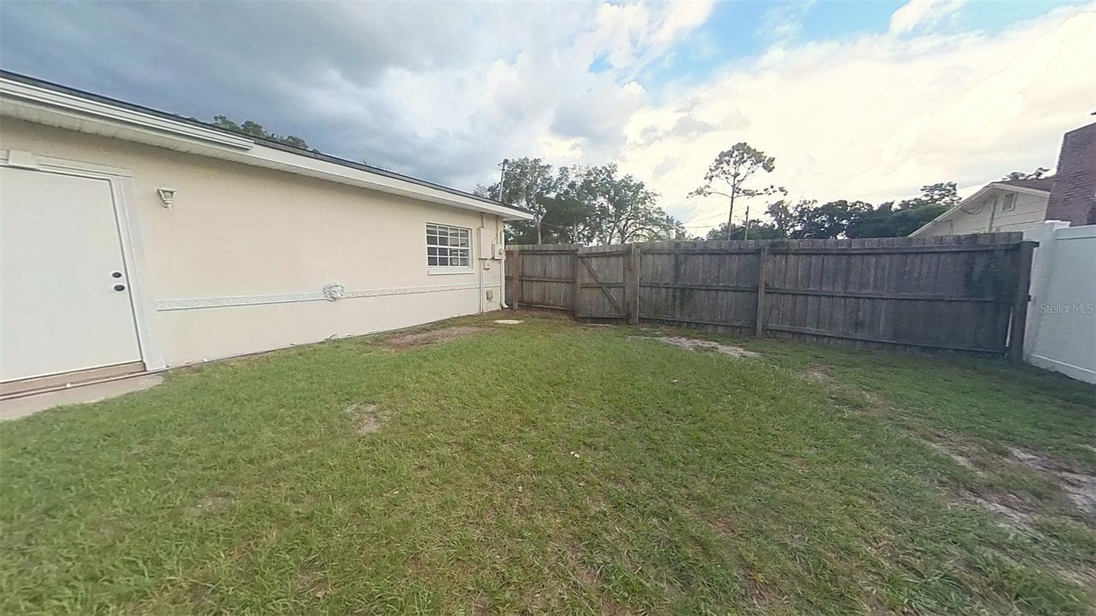 Side Yard - 120 KAY LN, ALTAMONTE SPRINGS