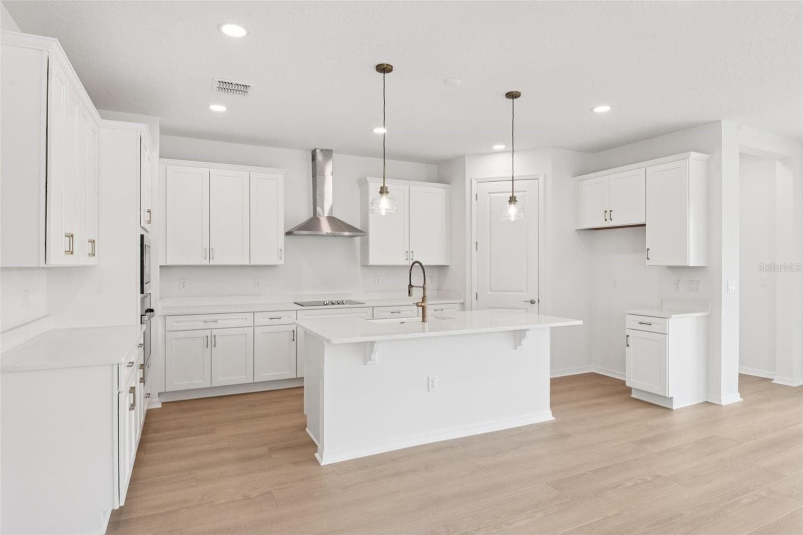 Single Family Residence at 10667 STEINAHATCHEE LN, NEW PORT RICHEY, photo 11 of 41