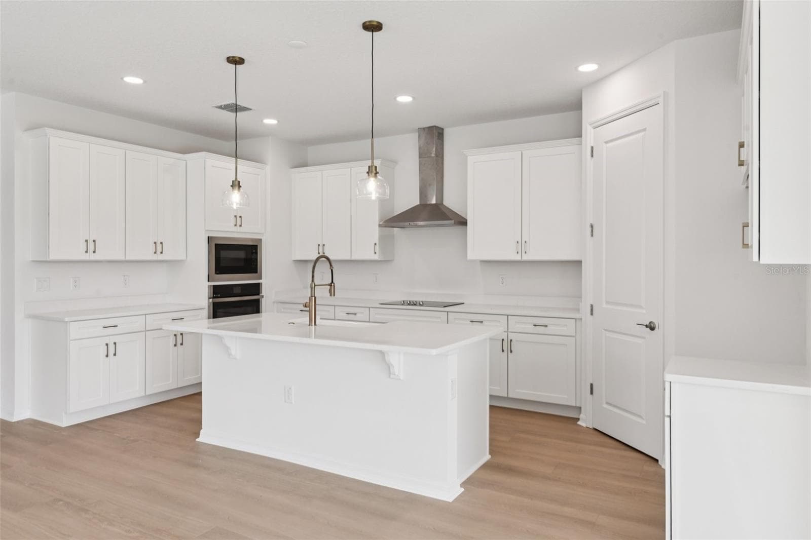 Single Family Residence at 10667 STEINAHATCHEE LN, NEW PORT RICHEY, photo 15 of 41