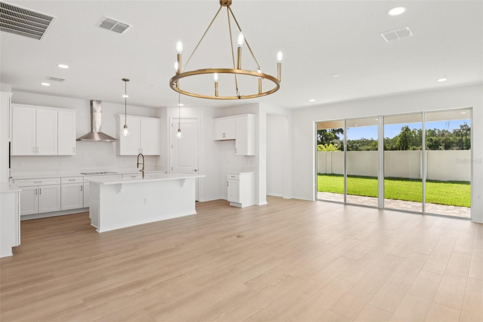 Single Family Residence at 10667 STEINAHATCHEE LN, NEW PORT RICHEY, photo 19 of 41