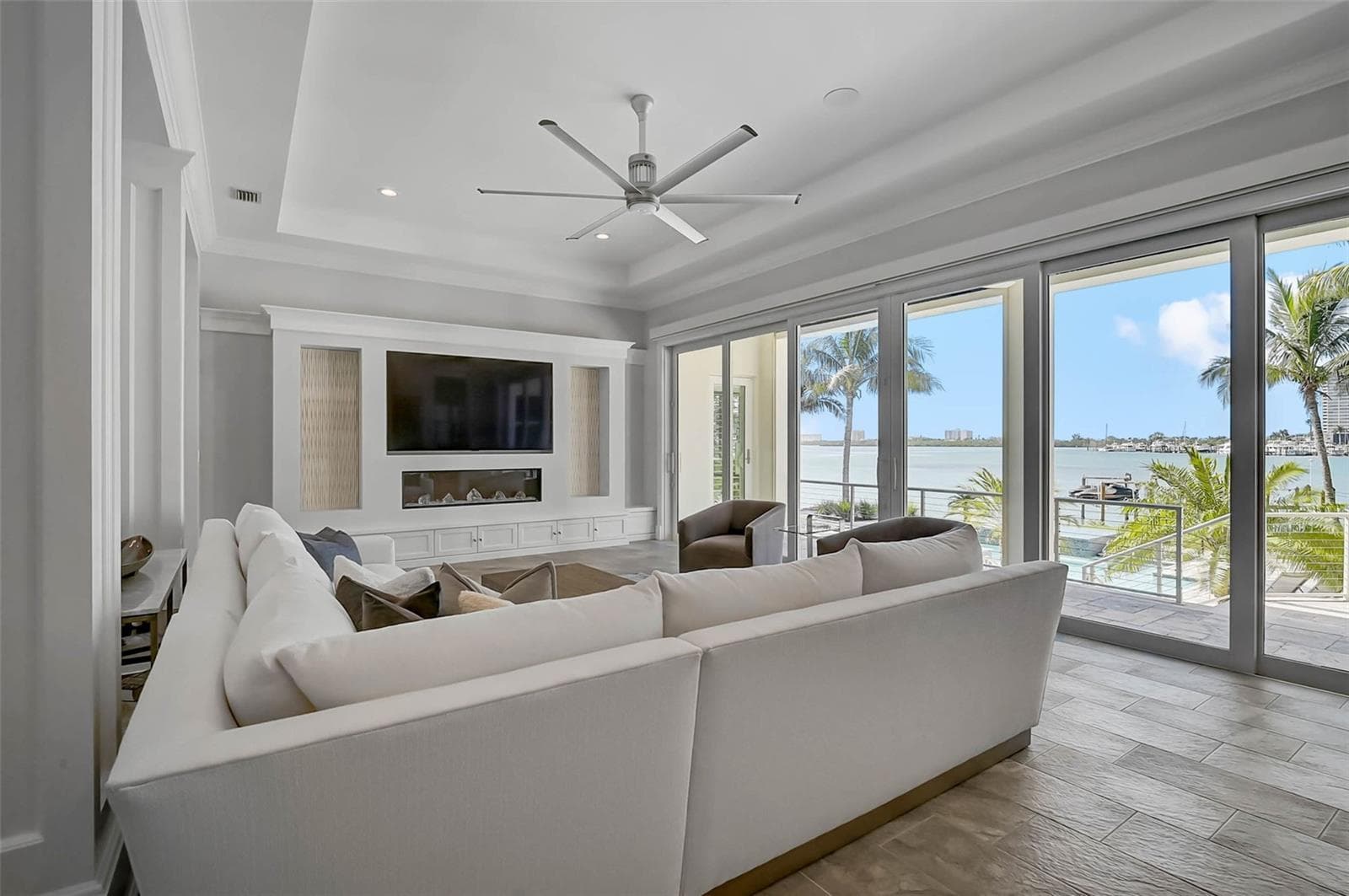 Single Family Residence at 101 SEAGULL LN, SARASOTA, photo 8 of 64