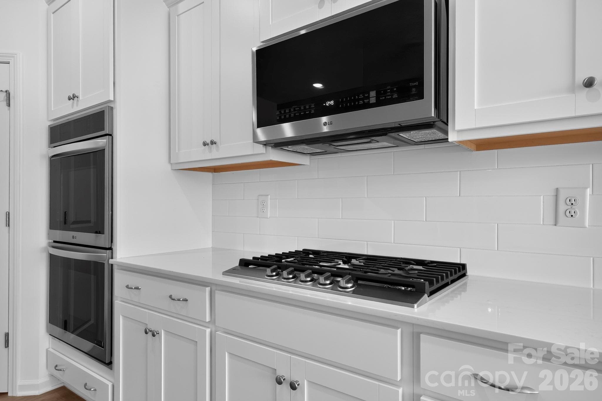 Single Family Residence at 6410 Turkey Roost Way, Lancaster, photo 14 of 30