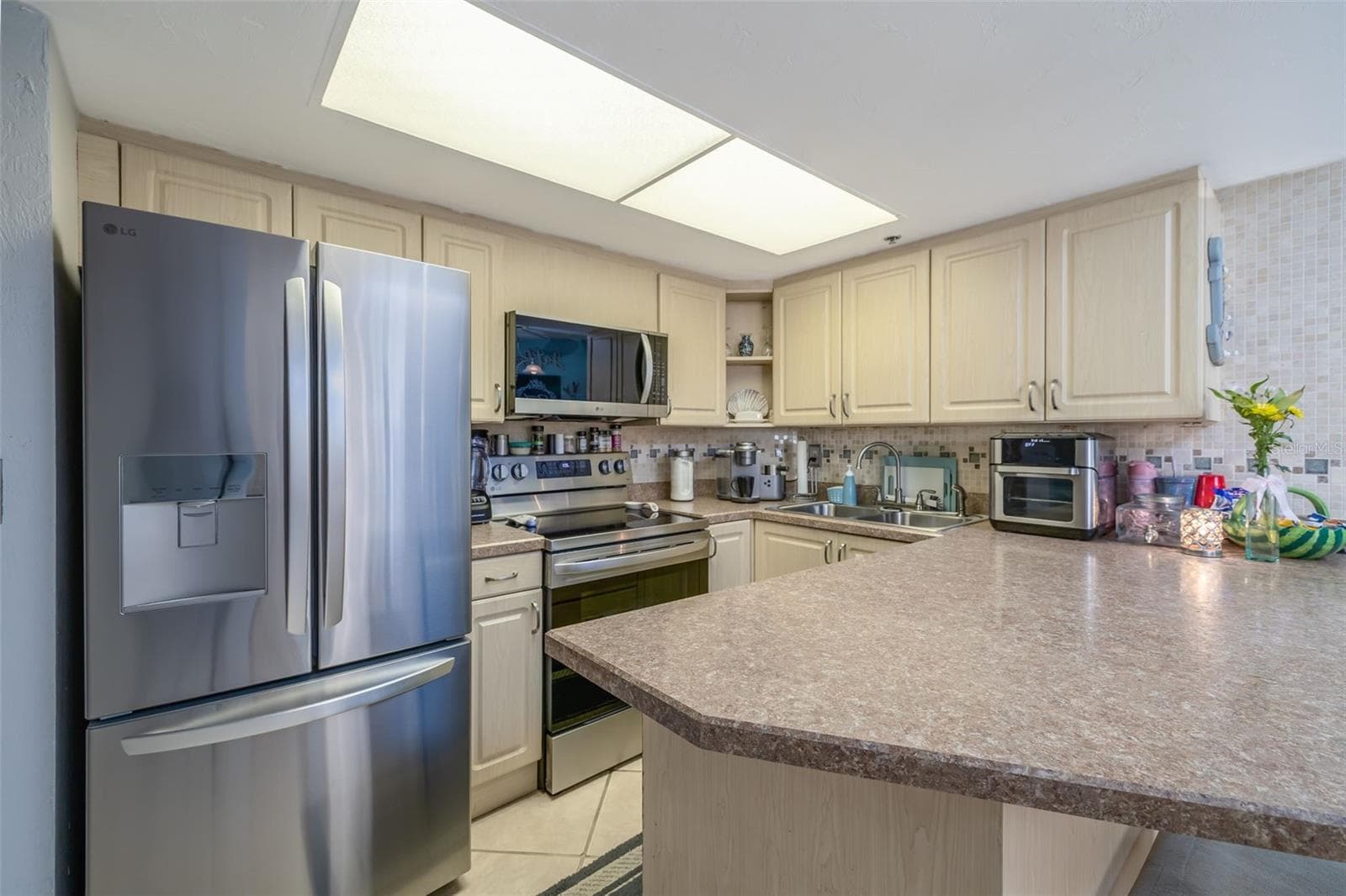 Condominium at 3013 S ATLANTIC AVE #2020, DAYTONA BEACH SHORES, photo 13 of 39