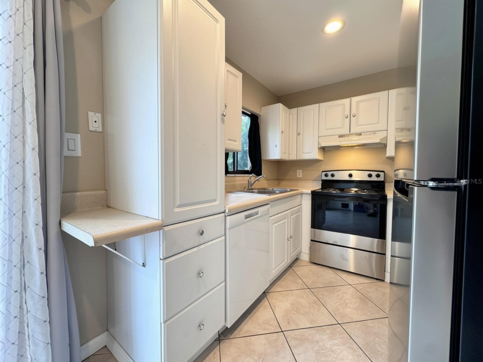 Single Family Residence at 3074 BROADPOINT DR, PUNTA GORDA, photo 11 of 25