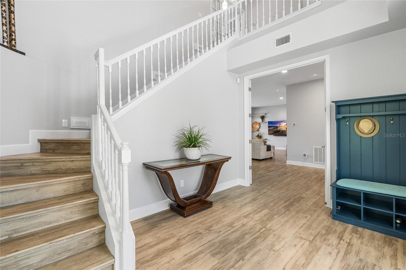 Single Family Residence at 2106 PELICAN CT, TARPON SPRINGS, photo 6 of 83