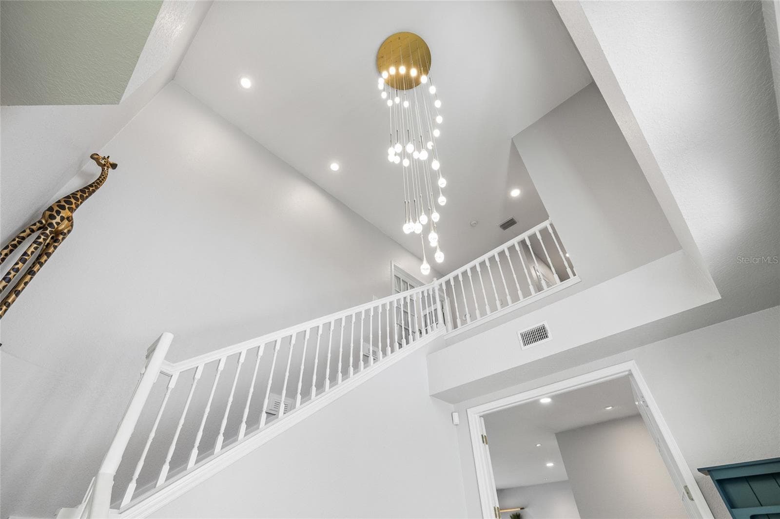 Single Family Residence at 2106 PELICAN CT, TARPON SPRINGS, photo 7 of 83