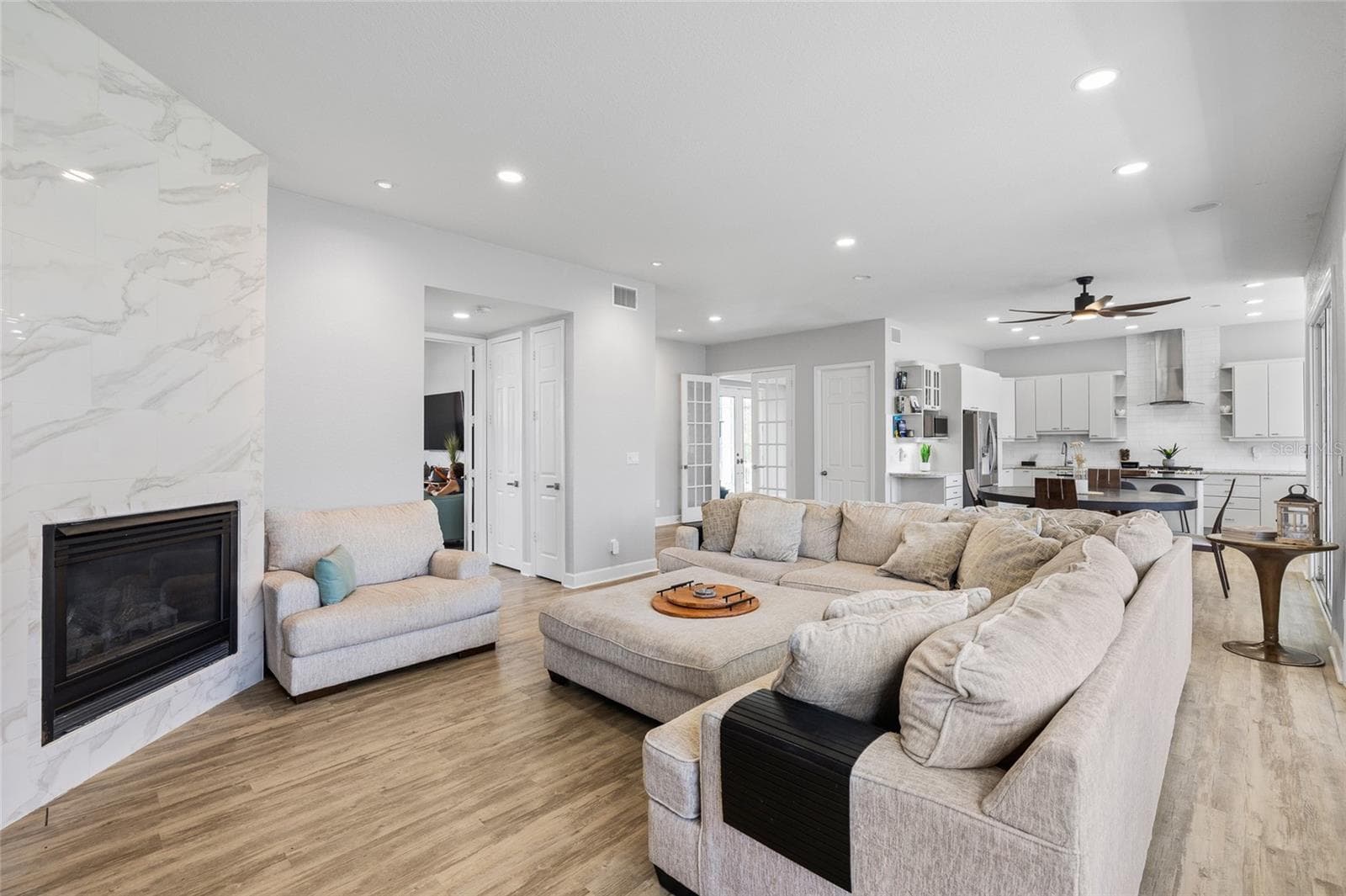Single Family Residence at 2106 PELICAN CT, TARPON SPRINGS, photo 12 of 83