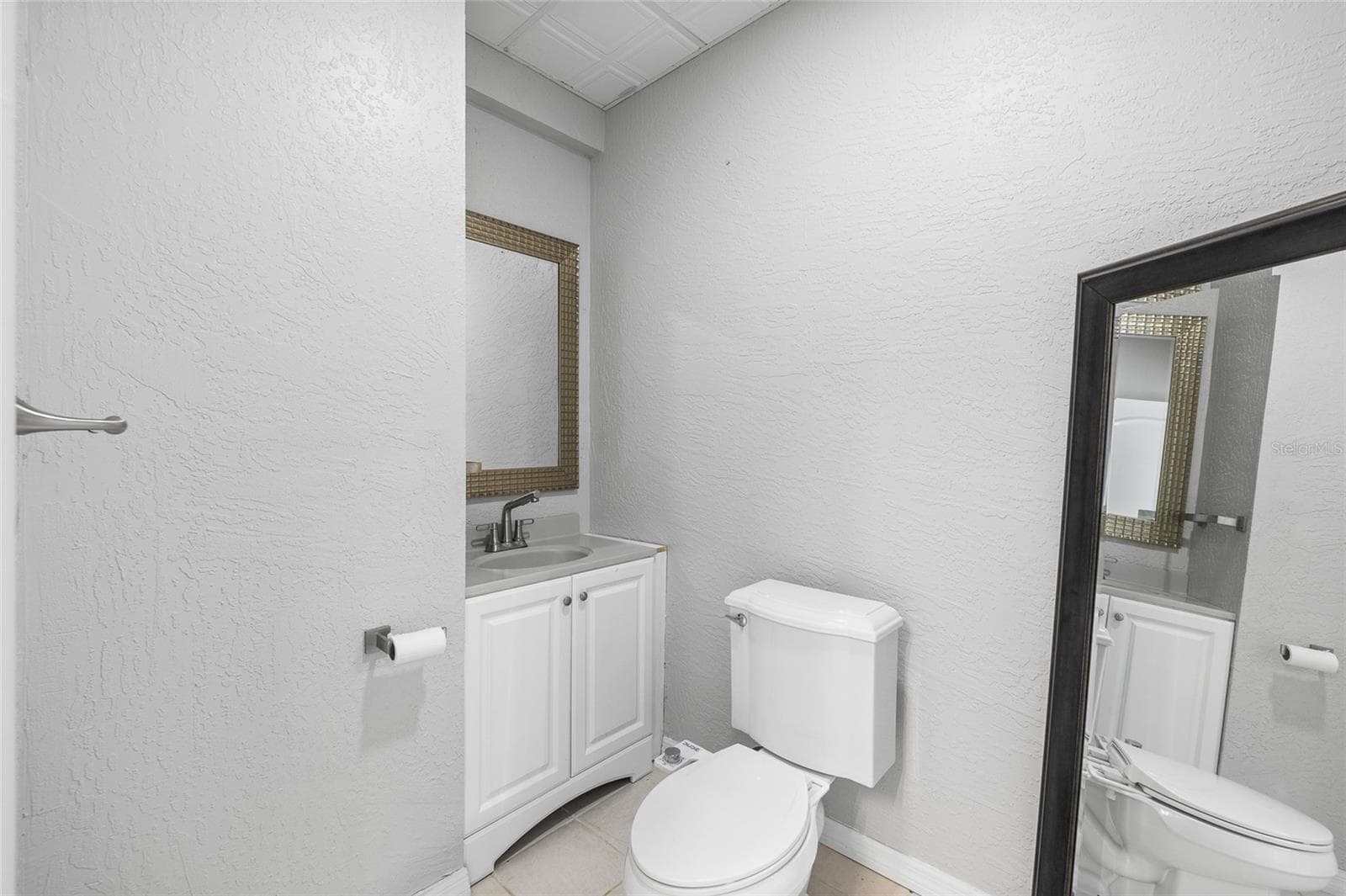 Single Family Residence at 2106 PELICAN CT, TARPON SPRINGS, photo 46 of 83