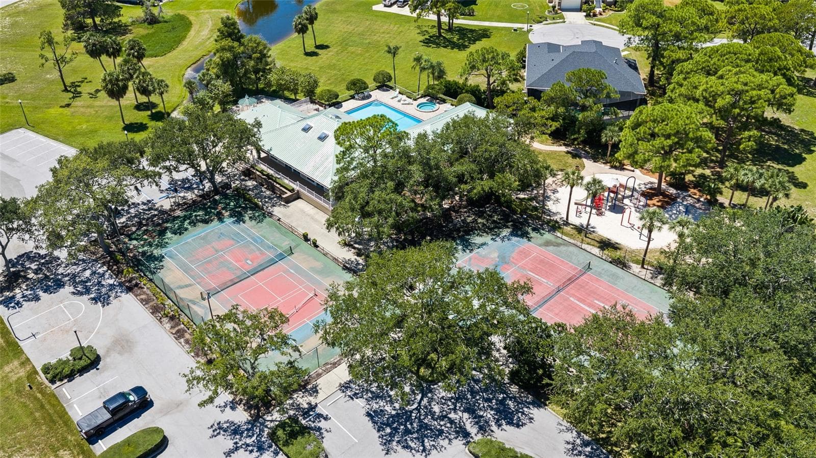 Community Amenities - 2106 PELICAN CT, TARPON SPRINGS