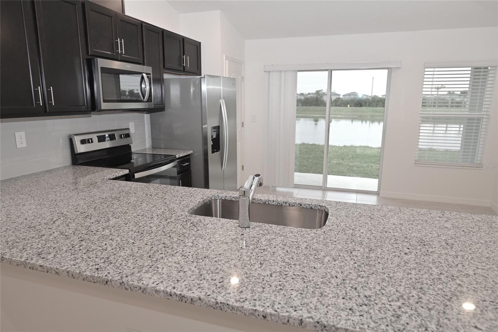 Single Family Residence at 9532 SANDY BLUFFS CIRCLE, PARRISH, photo 4 of 25