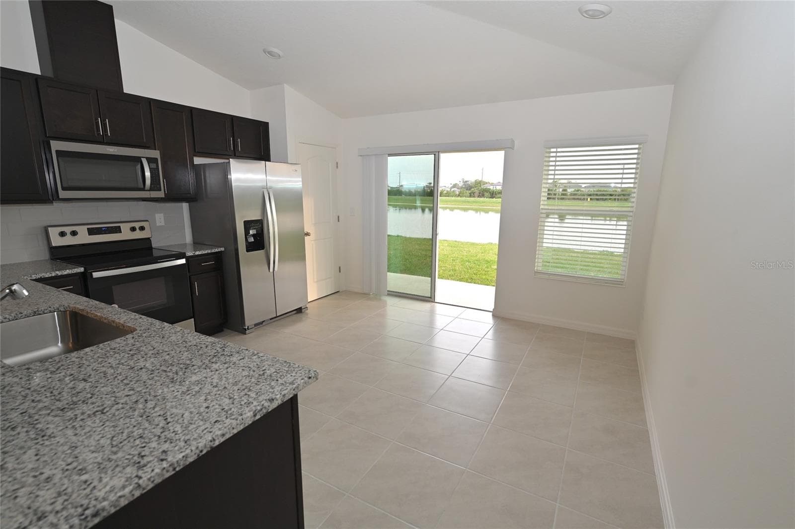 Single Family Residence at 9532 SANDY BLUFFS CIRCLE, PARRISH, photo 7 of 25