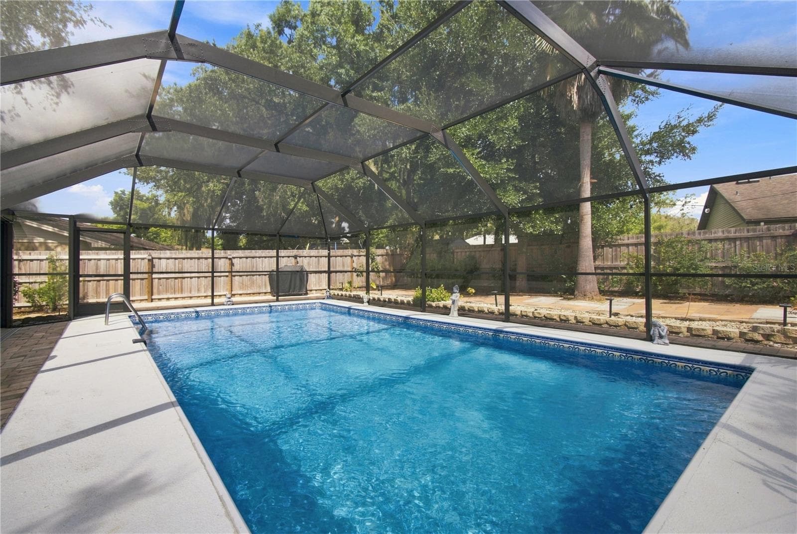 Single Family Residence at 626 FOREST HILLS DR, BRANDON, photo 25 of 38