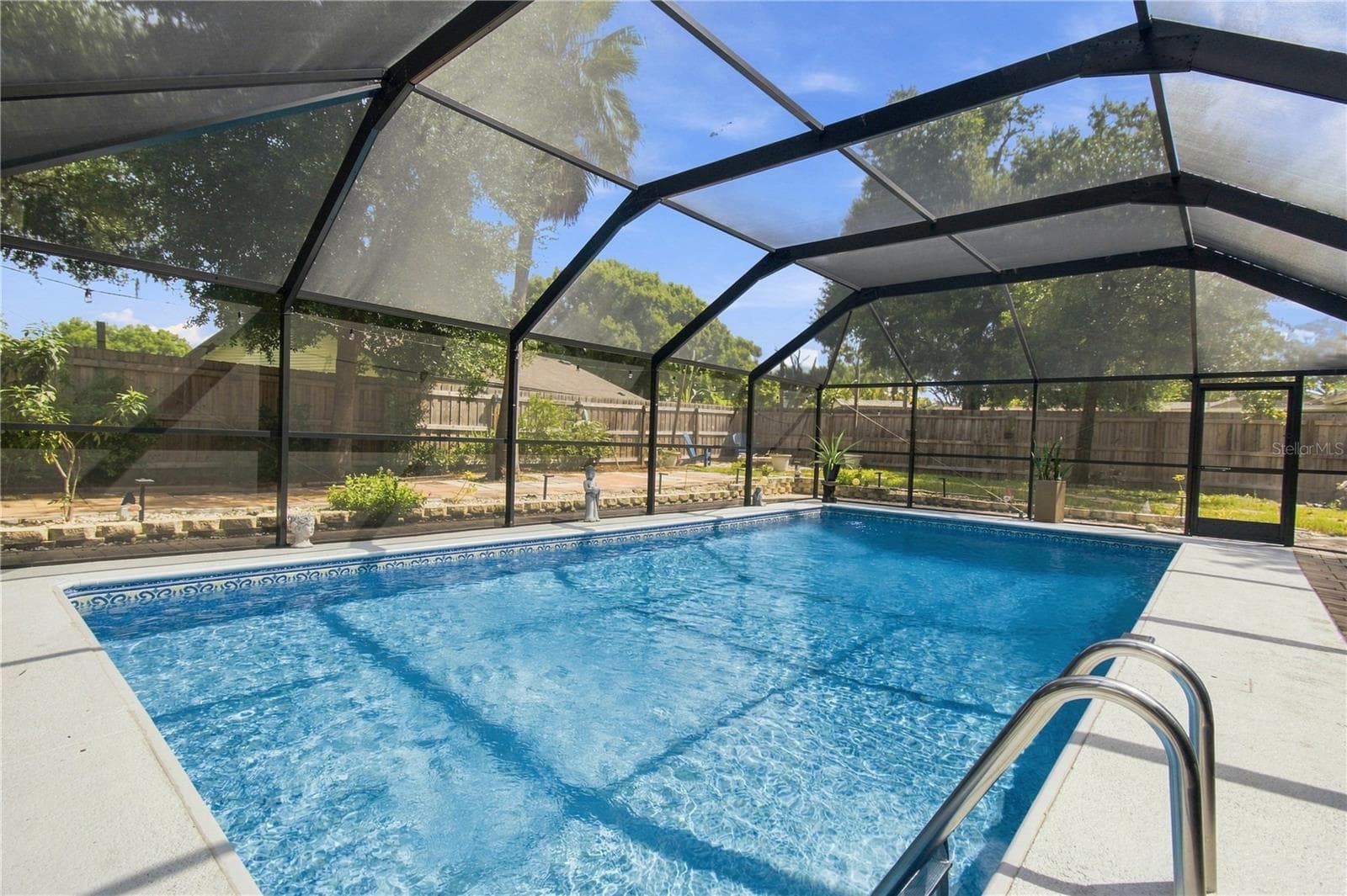 Single Family Residence at 626 FOREST HILLS DR, BRANDON, photo 29 of 38