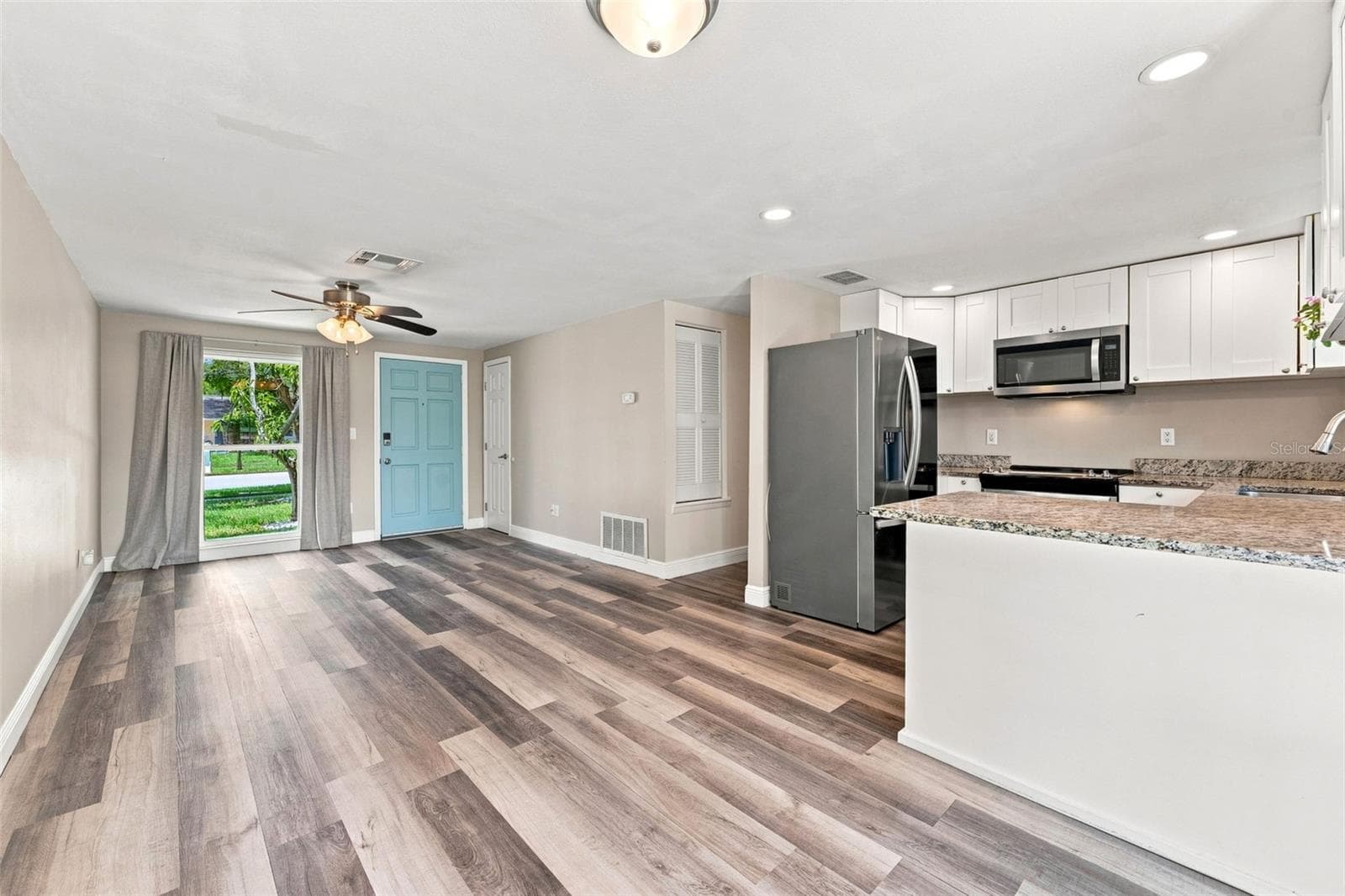 Single Family Residence at 2801 CANDLEWOOD ST, CLEARWATER, photo 11 of 38