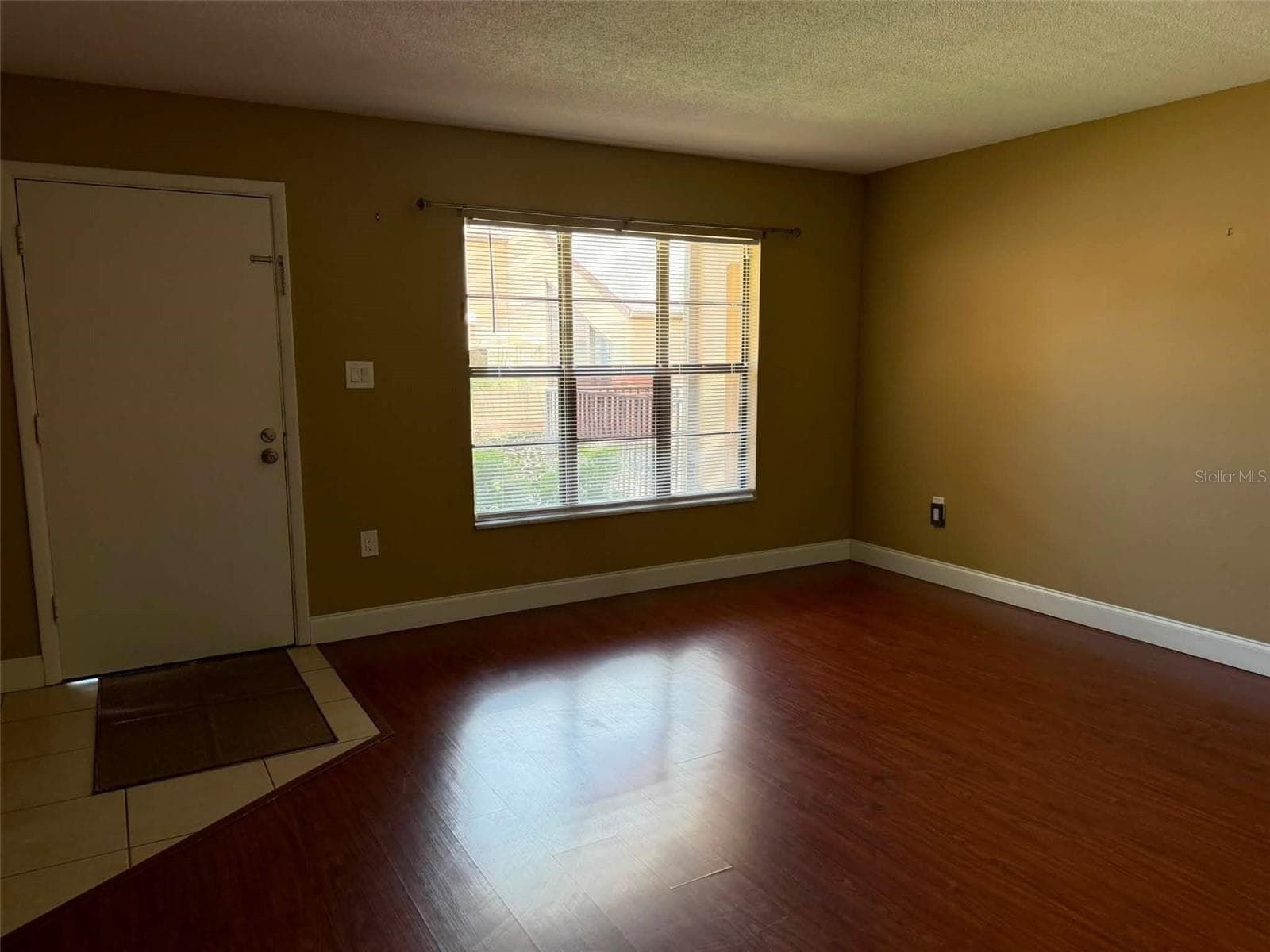 Living Room - 2442 NE 7TH ST #3, OCALA