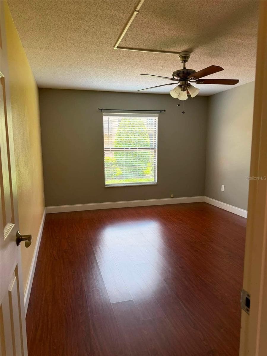 Master Bedroom - 2442 NE 7TH ST #3, OCALA