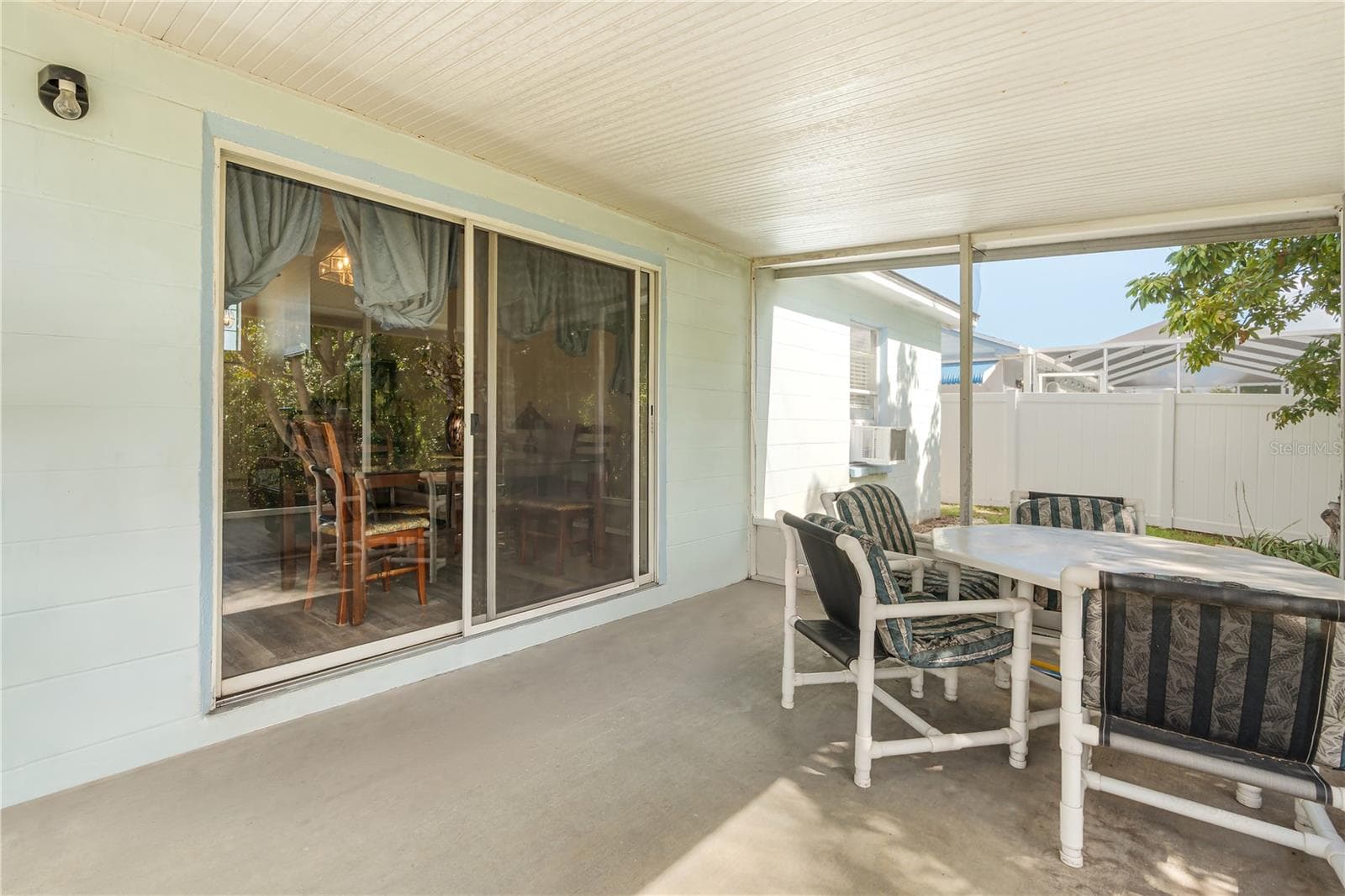 Single Family Residence at 218 LOOKOUT DR, APOLLO BEACH, photo 25 of 43