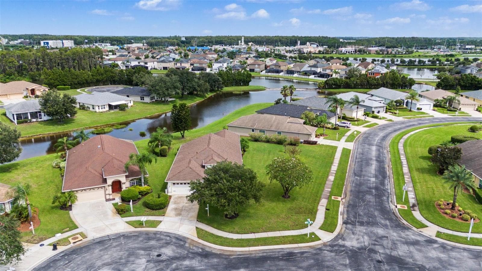 A wonderful neighborhood location with water views - 12027 FERN TERRACE CT, TRINITY