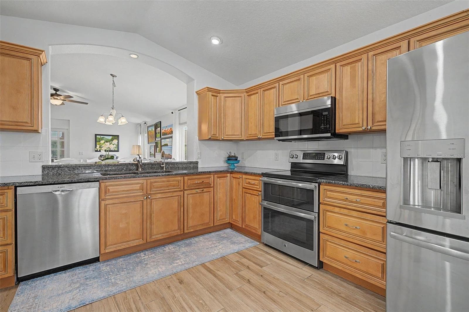 All stainless appliances - 12027 FERN TERRACE CT, TRINITY