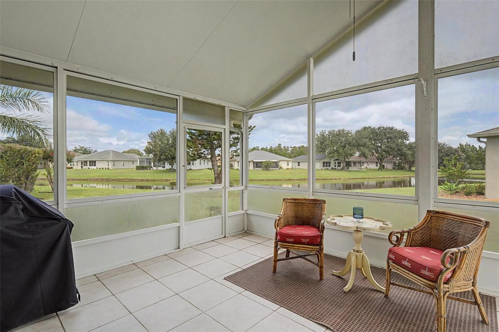 A screened in lanai for those cooler days and nights - 12027 FERN TERRACE CT, TRINITY