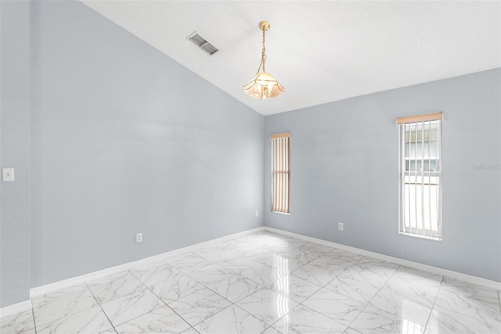 Single Family Residence at 7814 ELMSTONE CIR, ORLANDO, photo 10 of 38