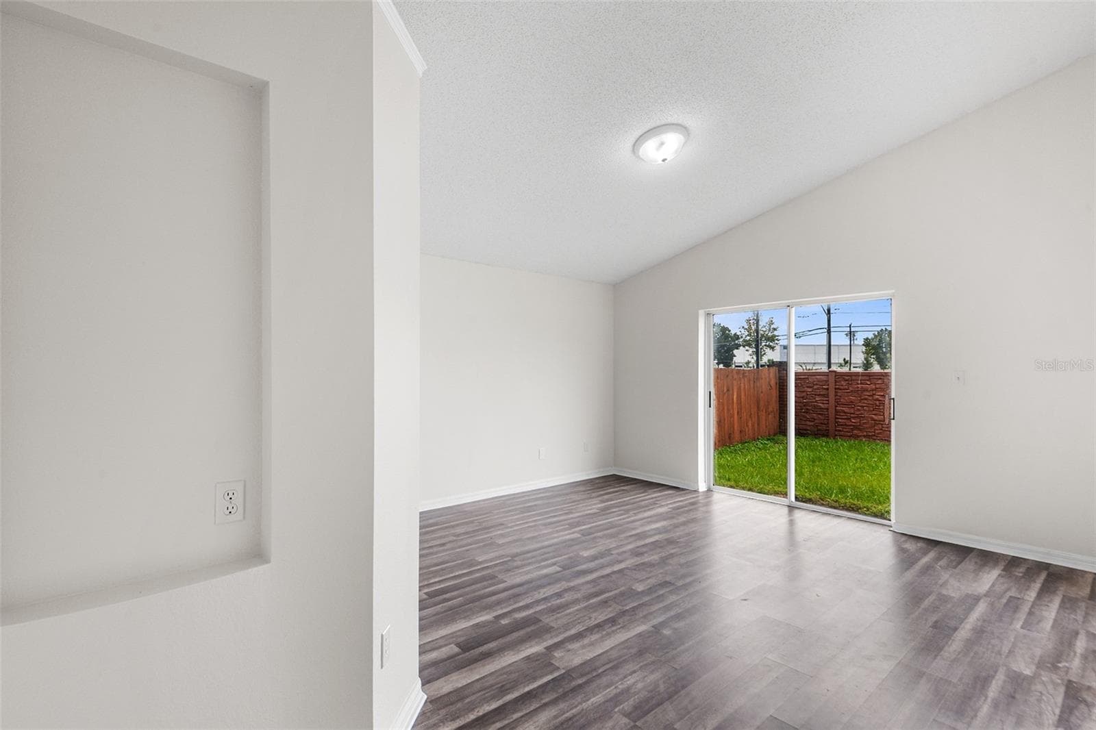 Single Family Residence at 7814 ELMSTONE CIR, ORLANDO, photo 23 of 38