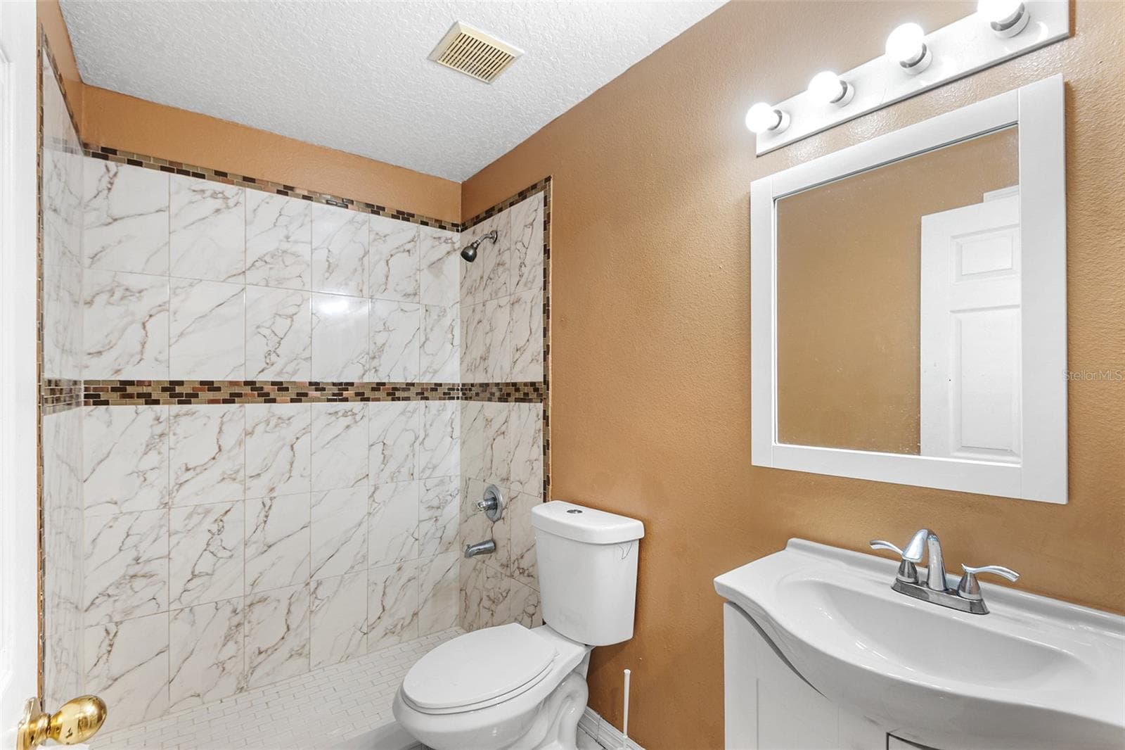 Single Family Residence at 7814 ELMSTONE CIR, ORLANDO, photo 31 of 38