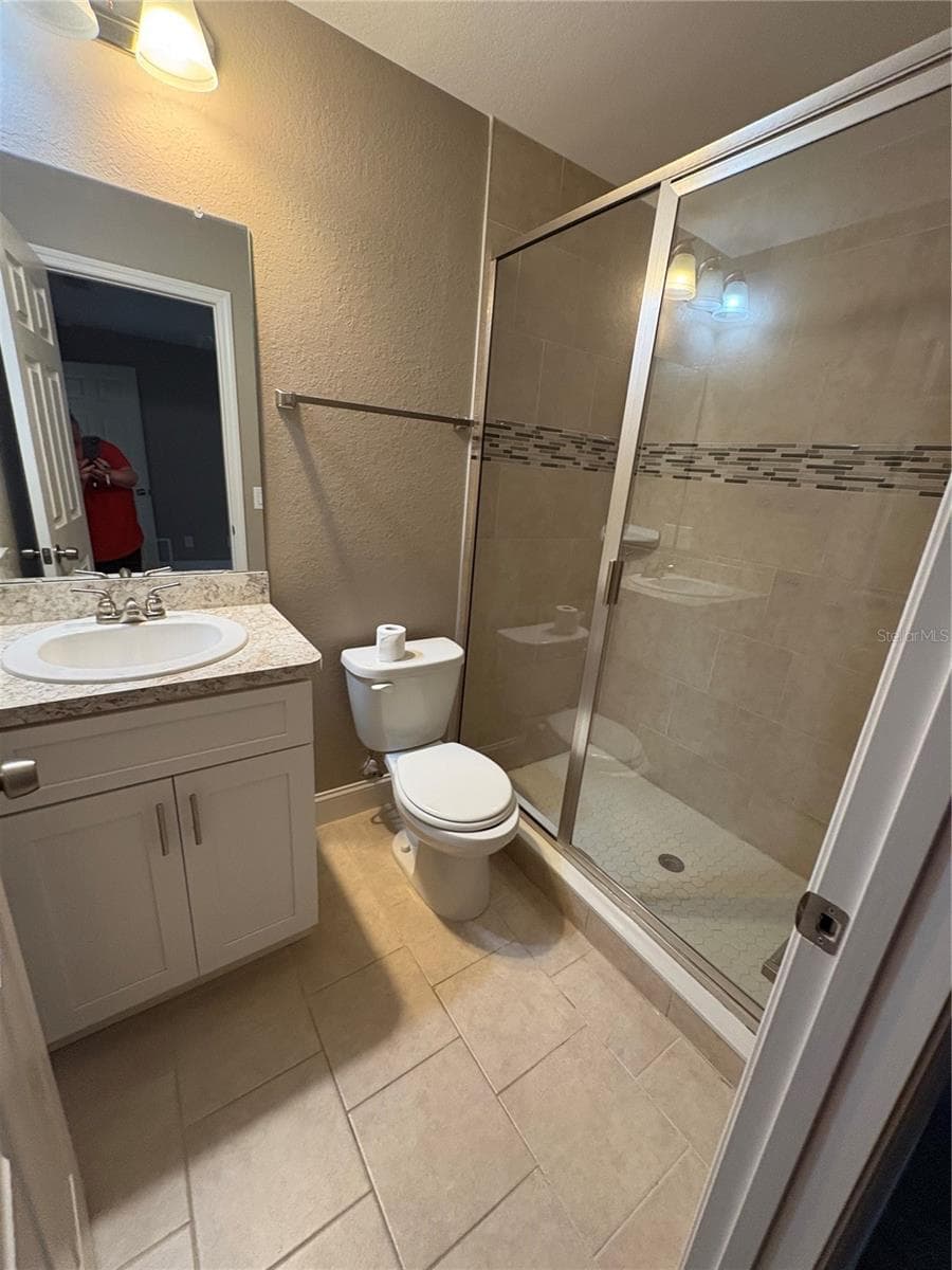 Duplex at 640 E GRAPEFRUIT AVE, LAKE ALFRED, photo 10 of 13